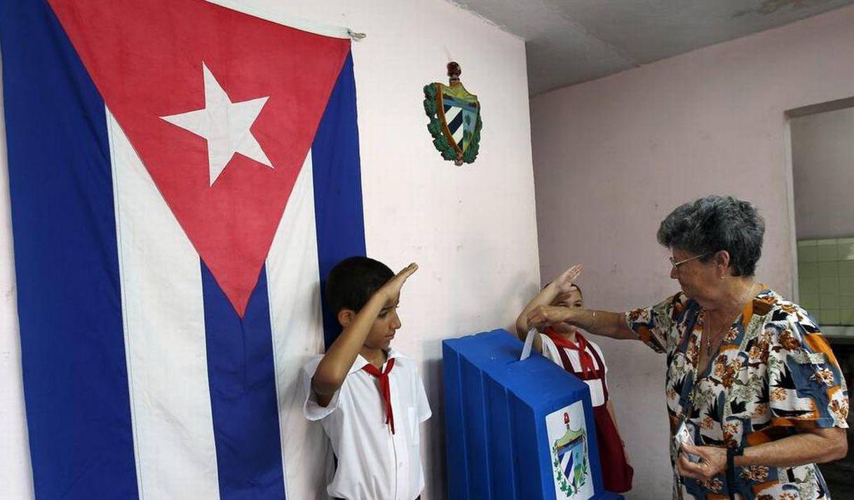 urna votación cuba
